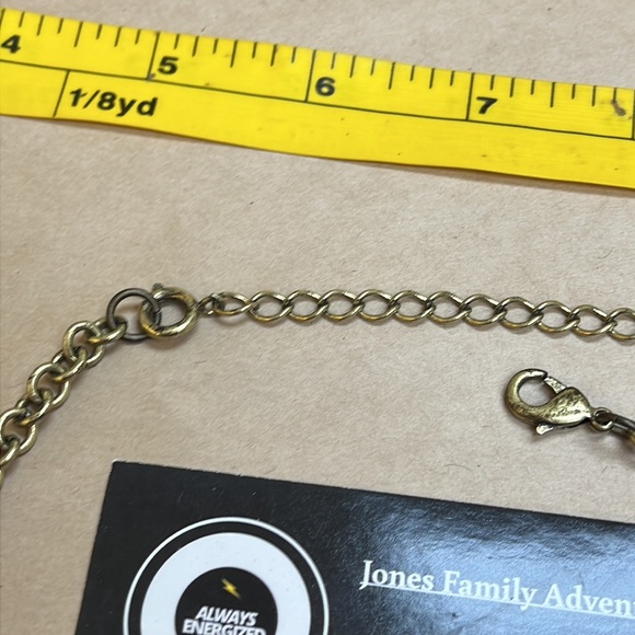 Ivory and gold colored tear drop shaped multi stone? Necklace, adjustable - Picture 4 of 4